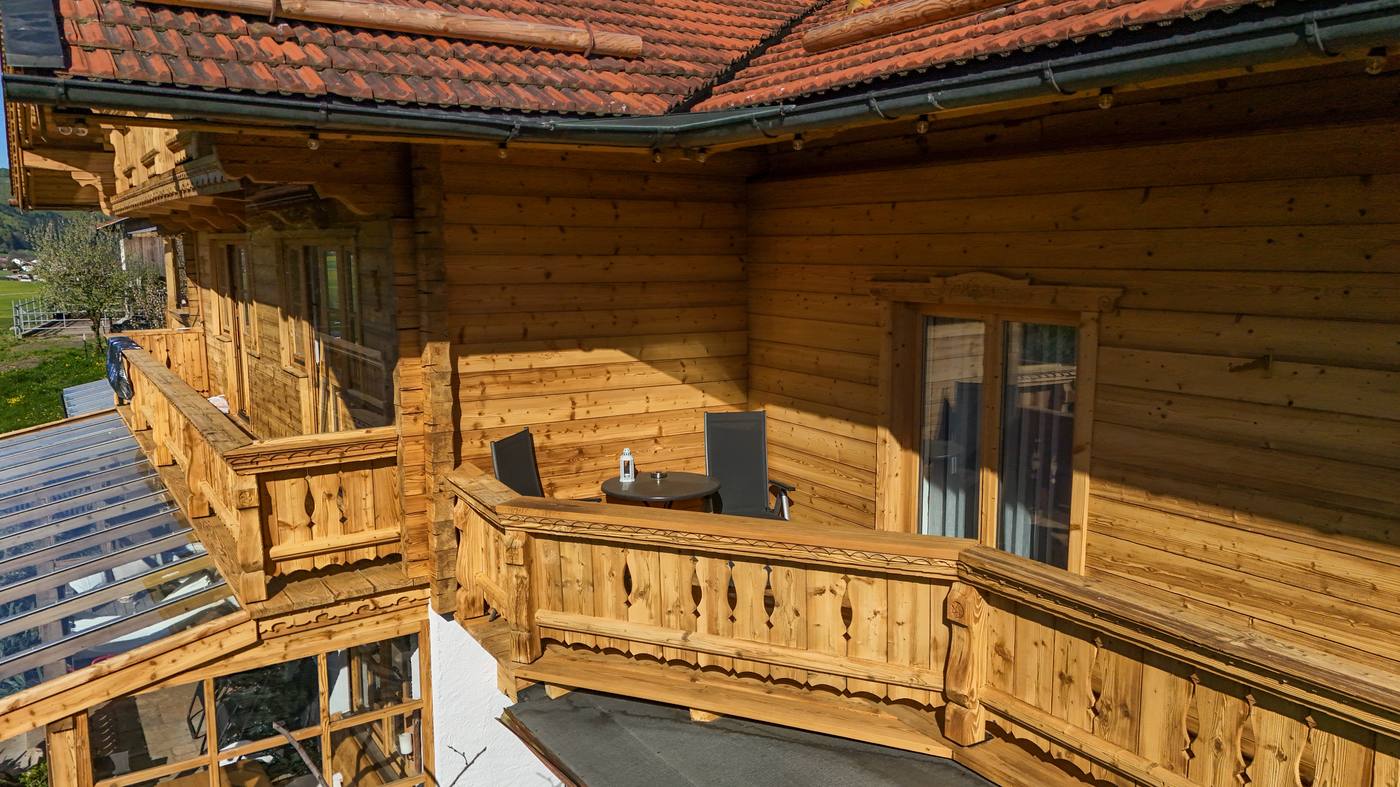 Süd-Balkon mit Hochfelln-Blick